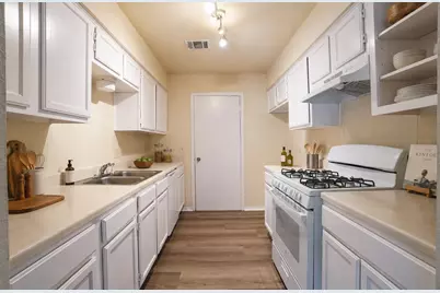 2626 Piping Rock Trail, Austin, TX 78748 - Photo 7