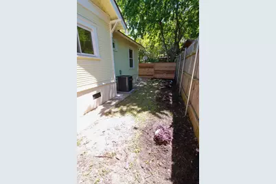 1301 S 6th Street, Austin, TX 78704 - Photo 33