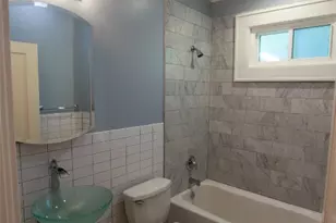 1301 S 6th St, Austin, TX 78704 - Photo 21