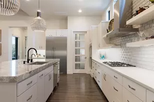 8408 Carranzo Dr, Austin, TX 78735 - Photo 9