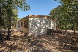 181 Lockwood Rd, Red Rock, TX 78662 - Photo 5