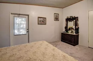 181 Lockwood Rd, Red Rock, TX 78662 - Photo 21