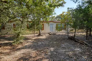 181 Lockwood Rd, Red Rock, TX 78662 - Photo 5