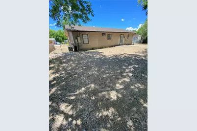 2105 Dixie Lane, Round Rock, TX 78664 - Photo 11