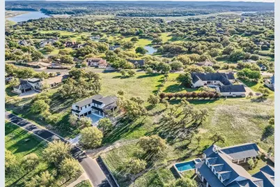 27209 Waterfall Hill Parkway, Spicewood, TX 78669 - Photo 13