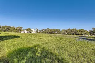 27209 Waterfall Hill Pkwy, Spicewood, TX 78669 - Photo 5