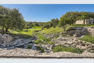 27209 Waterfall Hill Parkway, Spicewood, TX 78669 - Photo 11