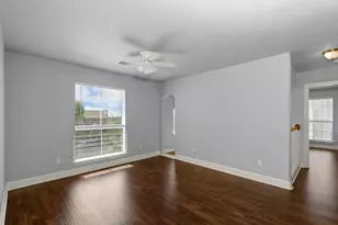 12220 Tanglewild Dr, Austin, TX 78758 - Photo 15