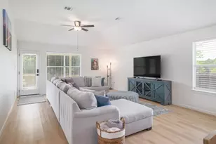 1819 Melissa Oaks Ln, Austin, TX 78744 - Photo 13