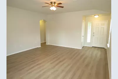375 Musgrav, Kyle, TX 78640 - Photo 3