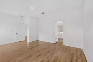 941 Legends Ln, Georgetown, TX 78628 - Photo 13