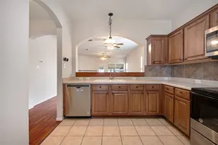 105 Almquist St, Hutto, TX 78634 - Photo 5