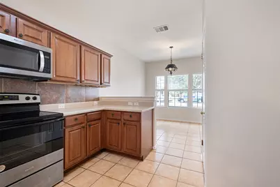 105 Almquist Street, Hutto, TX 78634 - Photo 7