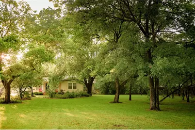 4902 Pecan Springs Road, Austin, TX 78723 - Photo 7