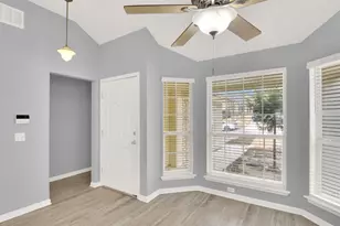 4911 Edenbourgh Ln, Austin, TX 78754 - Photo 5