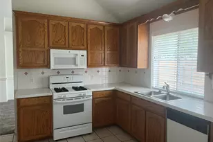 209 Bryce Canyon Dr, Cedar Park, TX 78613 - Photo 9