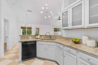 2005 E 19th Street, Georgetown, TX 78626 - Photo 17