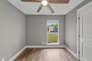 3910 Stoney Hill, Round Rock, TX 78681 - Photo 19