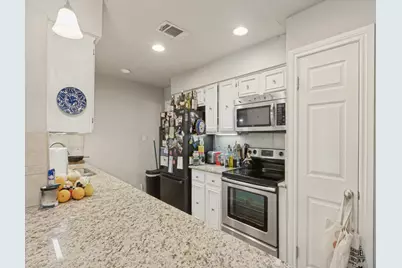 1006 Rolling Green Drive, Round Rock, TX 78664 - Photo 9