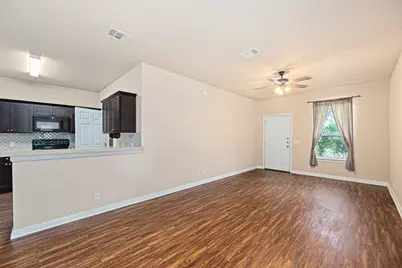 1375 Main Street, Liberty Hill, TX 78642 - Photo 7