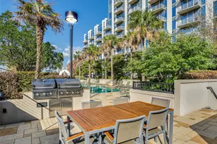 360 Nueces St, Austin, TX 78701 - Photo 17