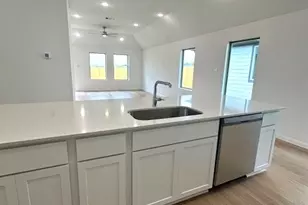 155 Tolo Dr, Elgin, TX 78621 - Photo 5