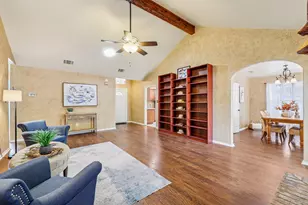 438 Tahitian Dr, Bastrop, TX 78602 - Photo 5