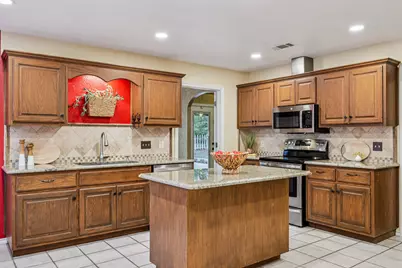 438 Tahitian Drive, Bastrop, TX 78602 - Photo 9