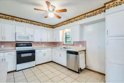 985 N Chambers Street, Giddings, TX 78942 - Photo 13