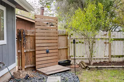 4601 Candletree Lane, Austin, TX 78744 - Photo 31