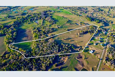 1700 County Road 216, Giddings, TX 78942 - Photo 17