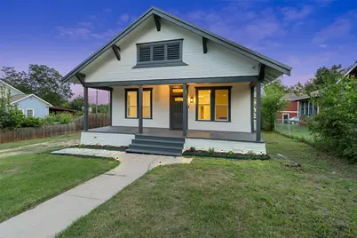 707 W 7th Street, Taylor, TX 76574 - Photo 9