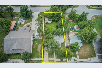 308 E Austin Avenue, Round Rock, TX 78664 - Photo 13