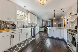 2013 Canterbury St, Austin, TX 78702 - Photo 5