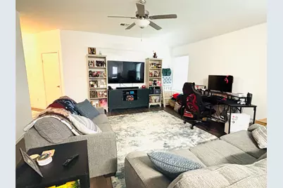 113 Star Pass, Jarrell, TX 76537 - Photo 5