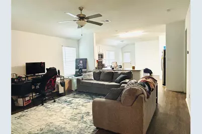 113 Star Pass, Jarrell, TX 76537 - Photo 7