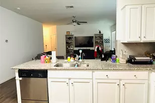 113 Star Pass, Jarrell, TX 76537 - Photo 5