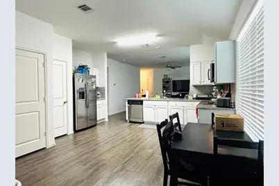 113 Star Pass, Jarrell, TX 76537 - Photo 7