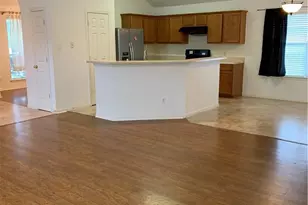 5836 Lomita Verde Cir, Austin, TX 78749 - Photo 9