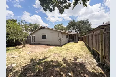 13004 Campos Drive, Austin, TX 78727 - Photo 31