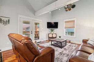 157 Verdia Dr, Crystal Beach, TX 77650 - Photo 15