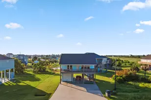157 Verdia Dr, Crystal Beach, TX 77650 - Photo 37