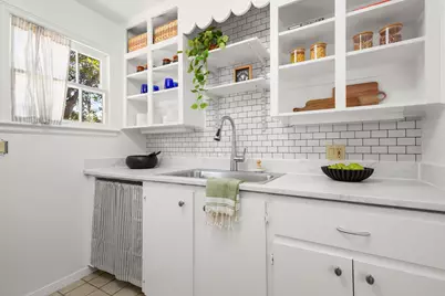 3301 Robinson Avenue, Austin, TX 78722 - Photo 3