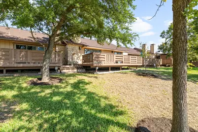 28 Oaks Place, Lago Vista, TX 78645 - Photo 31