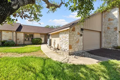 28 Oaks Place, Lago Vista, TX 78645 - Photo 5