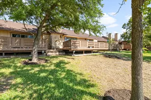 28 Oaks Pl, Lago Vista, TX 78645 - Photo 31