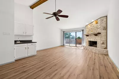 28 Oaks Place, Lago Vista, TX 78645 - Photo 7