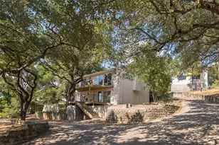 25203 Lakeview Dr, Spicewood, TX 78669 - Photo 15