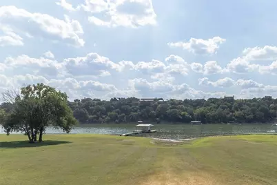 25203 Lake View Drive, Spicewood, TX 78669 - Photo 19