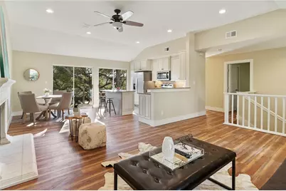 25203 Lake View Drive, Spicewood, TX 78669 - Photo 3